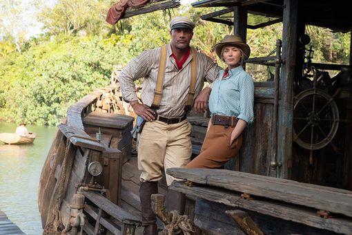 Dwayne Johnson和Emily Blunt在'Jungle Cruise'