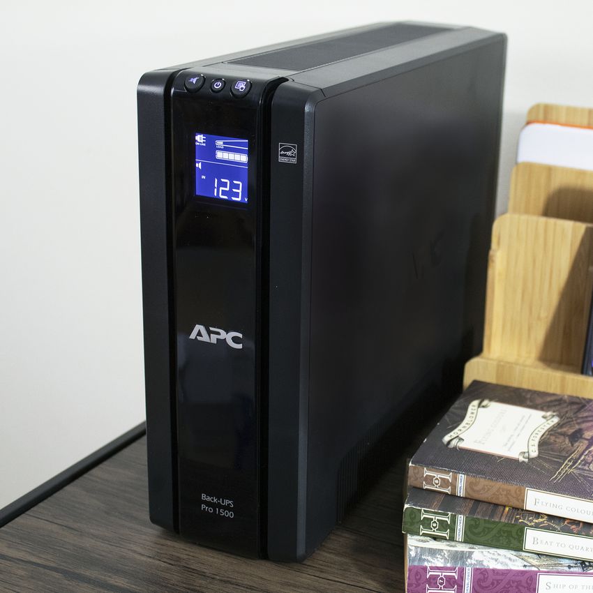 APC备份Pro 1500 va